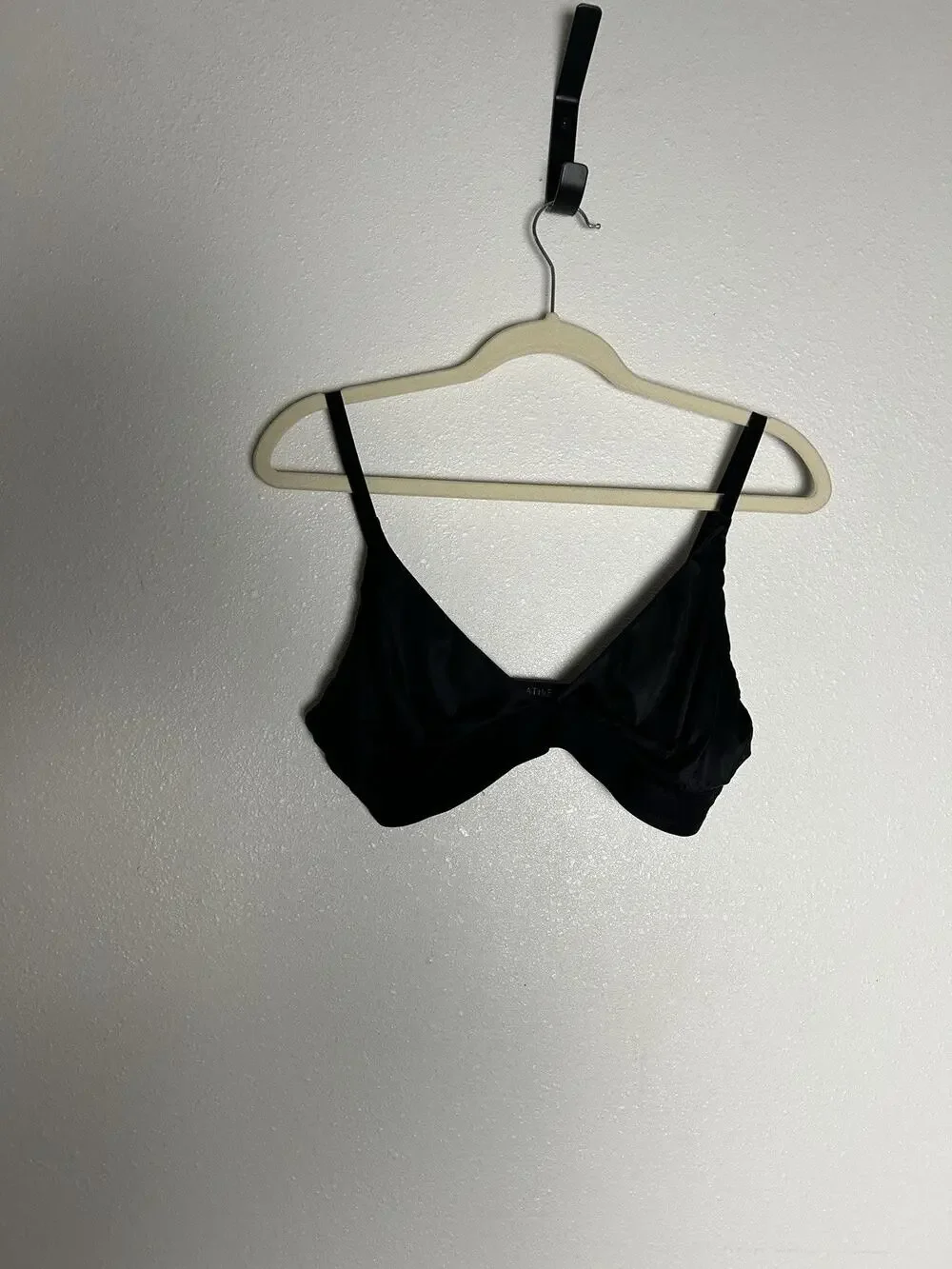 Negative Wireless Triangle Bra Unlined Black Adjustable Stretchy Size 4 (36 DD)